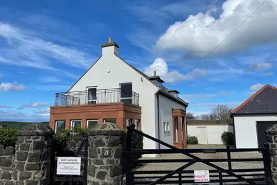 Image de 3 bedroom house