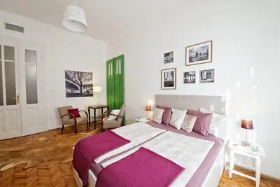 Image de Charming Family Stay with River View, Walk to Margaret Island