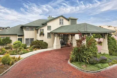 Image de Charming 2bdrm, Fireplace, W/D, Spa, Pool, hot tub, on Ocean with beach access