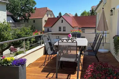 Image de Cozy, modern vacation apartment near Dresden, large terrace & outdoor pool in the village