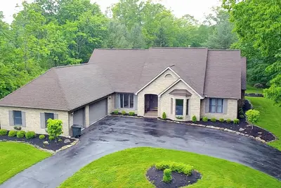 Image de Modern Ranch in Hubbard with arcade, game room, gym, sauna & More!