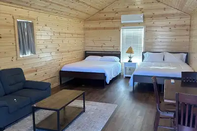 Image de Cabin 2 in lovely Reed Point with Ac