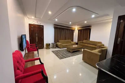 Image de Luxury 2br View Mall Road