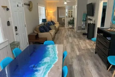 Image de The Incognito Mermaid - 3 Bedrooms - 5 Miles From Navarre Beach