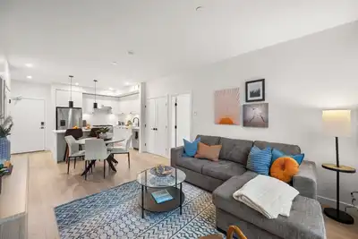 Image de Chic Condo w/ Stylish Amenities in White Rock