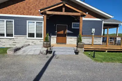 Image de Lakefront Home With Wheelchair Access, Private Boat Launch, Clean and New