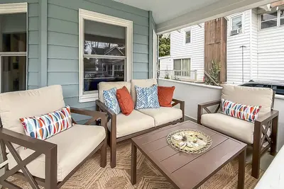 Image de 20% new property Sale - Family-Friendly Gem • Walk to Town & Train • Fully Renovated Victorian