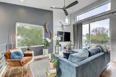 Image de Luminous Renovated Cottage | Near Downtown