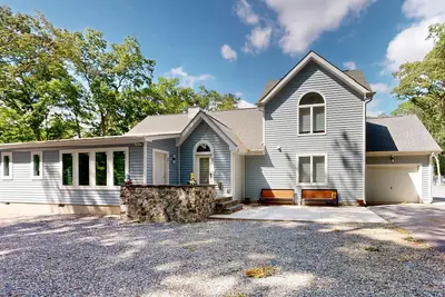 Image de Town of Lewes Spacious Multi-Unit Newly Renovated Home!