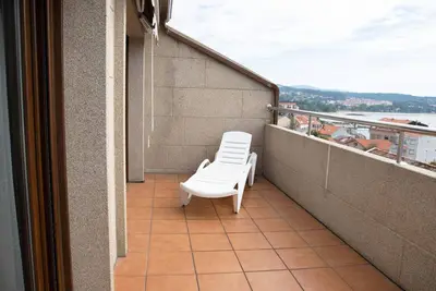 Image de Apartamento con vistas al mar  a un paso de la playa en la ría de Arousa
