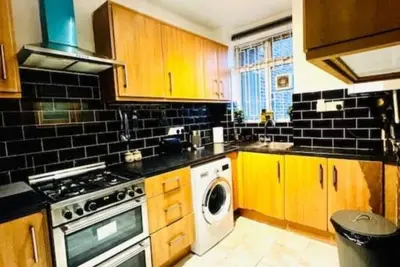 Image de Modern Comforts in the Heart of London – Spacious 3-Bedroom Flat