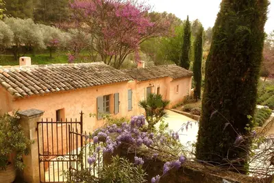 Image de Mazet de charme dans belle propriété à 6 minutes du centre d'Aix en Provence