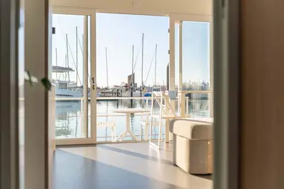 Image de Nautilus 9 - Nomastay House BoatsHouse Boats