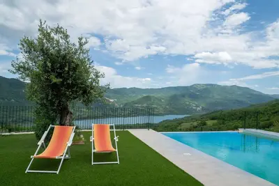 Image de Joli appartement pour 4 personnes avec climatisation, piscine, Wifi, Tv, balcon et animaux admis