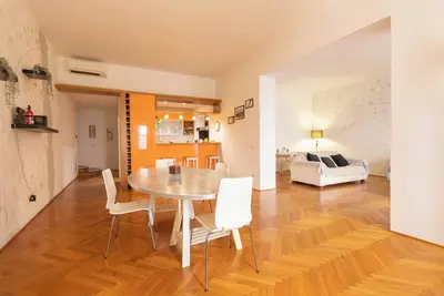 Image de Trevi Fountain Modern Apartment
