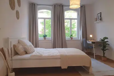 Image de Inviting, light-flooded 2-room apartment, lovingly decorated awaits you.