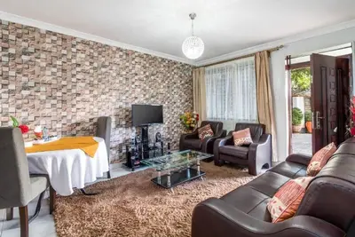Image de Javilla Eagles Safari Guest house - Apartment - Ground Floor 2