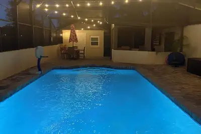 Image de Riverwalk Retreat-Maison avec piscine au sel chauffée 4br, 3ba, intimité maximale