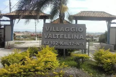 Image de Two-story house with swimming pool in Cond. Villaggio Valtellina Arraial do Cabo