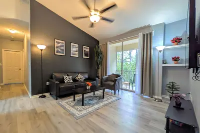 Image de Elegant 2Bd Condo Near Disney