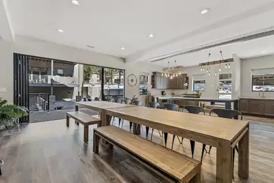 Image de Gathering Tree's Group stay