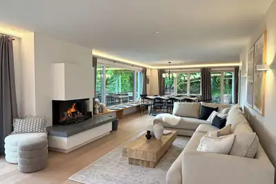 Image de House in the Allgäu: eat-in kitchen with fireplace, 4 bedrooms, 3 bathrooms, terrace & hot tub