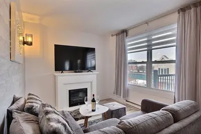 Image de City Center Charming River View - Ac+Free Parking