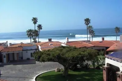 Image de Panoramic Ocean View & Steps to Private Surf Beach. Las Gaviotas 4 Br 3 Ba House