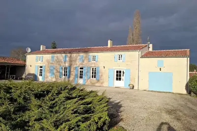 Image de Belle maison charentaise, à 40 minutes de La Rochelle, Animaux non acceptés