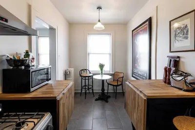 Image de Cozy & Charming Apartment in West Village