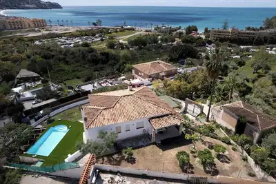 Image de Hermosa villa Lh