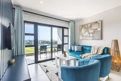 Image de Umhlanga Apt | Vibrant | Modern | Pool
