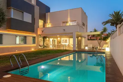 Image de Modern villa 5 minutes from the beach with private pool in a prime location