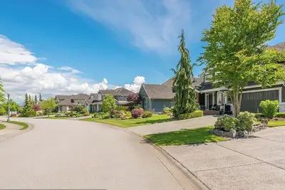 Image de Spacious city haven 2br