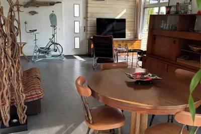 Image de Villa esprit 70’ Royan centre au calme