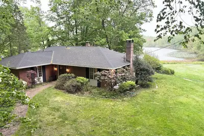 Image de Dune Cottage on lake between Saugatuck & Holland!