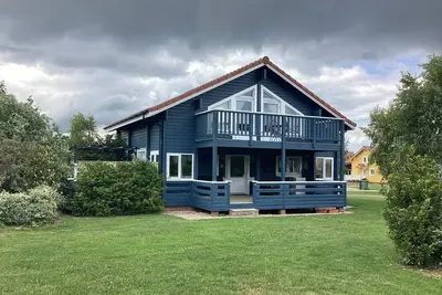 Image de Honeypot Lodge\nScandinavian Style, on-site golf course.