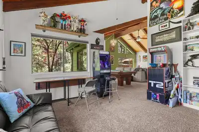 Image de ¡Fort Bigfoot! A Geek's Paradise