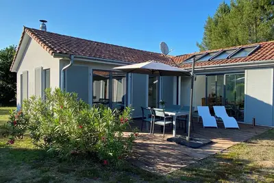 Image de Modern, spacious vacation home with garden, 5 minutes to the Atlantic Ocean