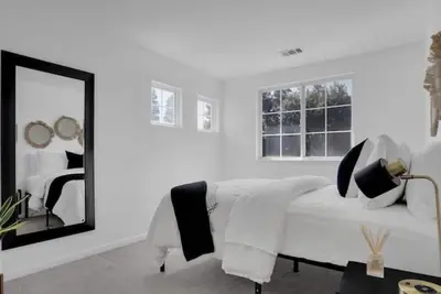 Image de Modern Comfort: Oak Shores Edition