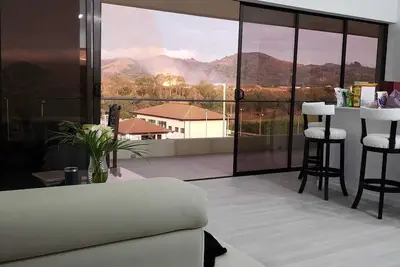 Image de Mountain view Close Airport 5 stars condo