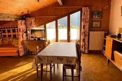 Image de 2 Pièces pour 5 Personnes