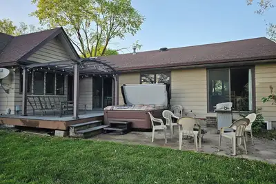 Image de 4- bed 3-bath w/private Hot Tub