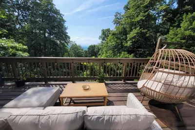 Image de Mont Bleu, A-Frame Cabin with Hot Tub & Scenic Views
