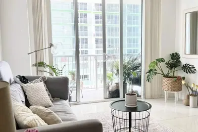Image de Spectacular city & bay views! Condo, 10 min from Downtown, Brickell and Wynwood.