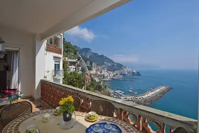 Image de Casa Costabella: A cozy and welcoming apartment located on the high coast in front of the sea, with Free Wi-Fi.