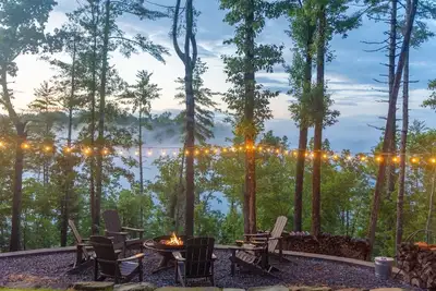 Image de Private 6-Acre Retreat | Views, Hot Tub, Fire Pit