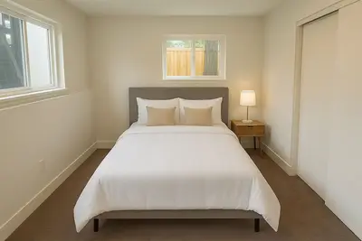 Image de No Stairs 4-bedroom apartment with Ac, WiFi in SeaTac