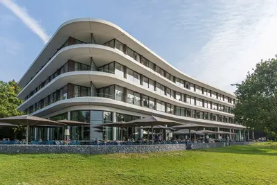 Image de Modern Getaway w/Gym, Relaxing Sauna & Scenic Terrace | Near Arboretum Belmonte