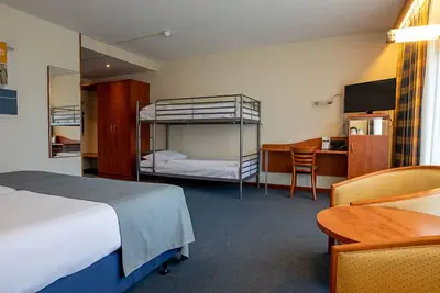 Image de Historic Vibes in Spacious Room – Close to City Adventures & Outdoor Adventure